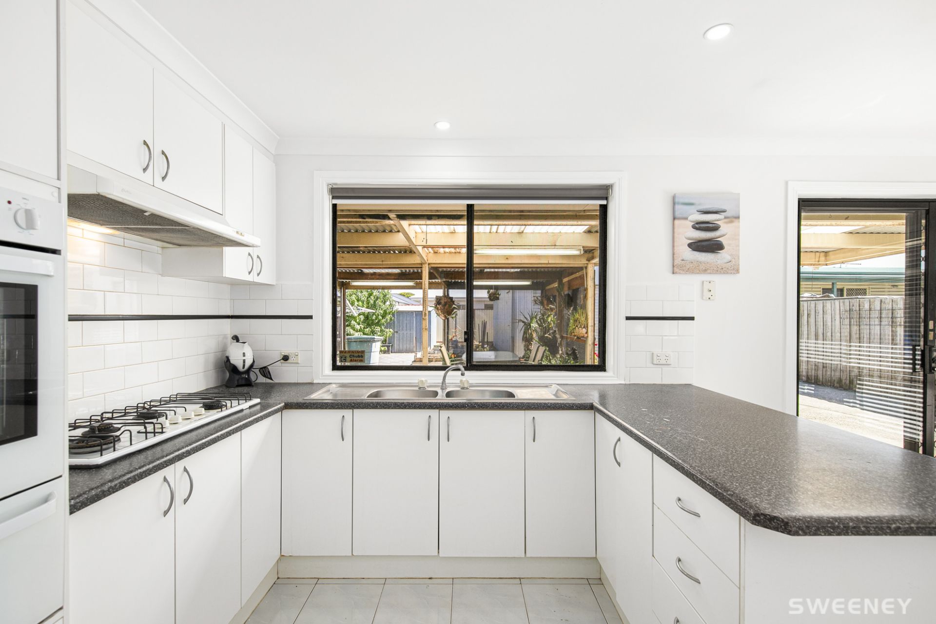 26 Southwick Boulevard, Altona Meadows - Thumbnail 4