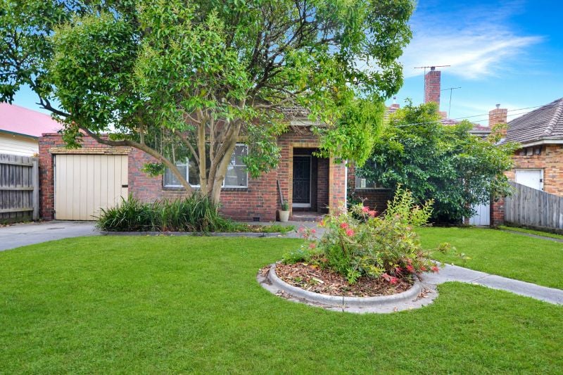 124 Wood Street, Preston