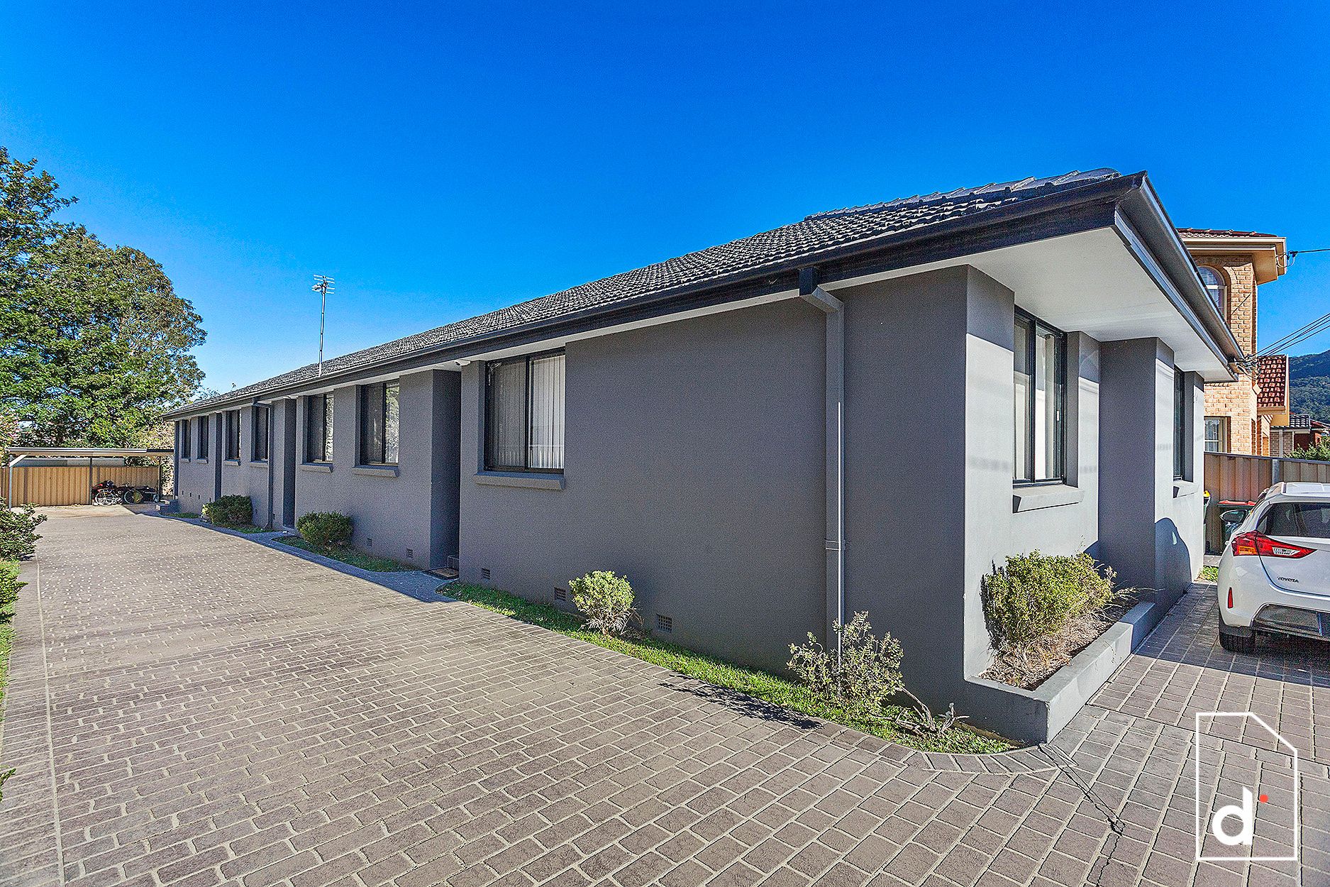 2/67 Mount Keira Road, West Wollongong NSW