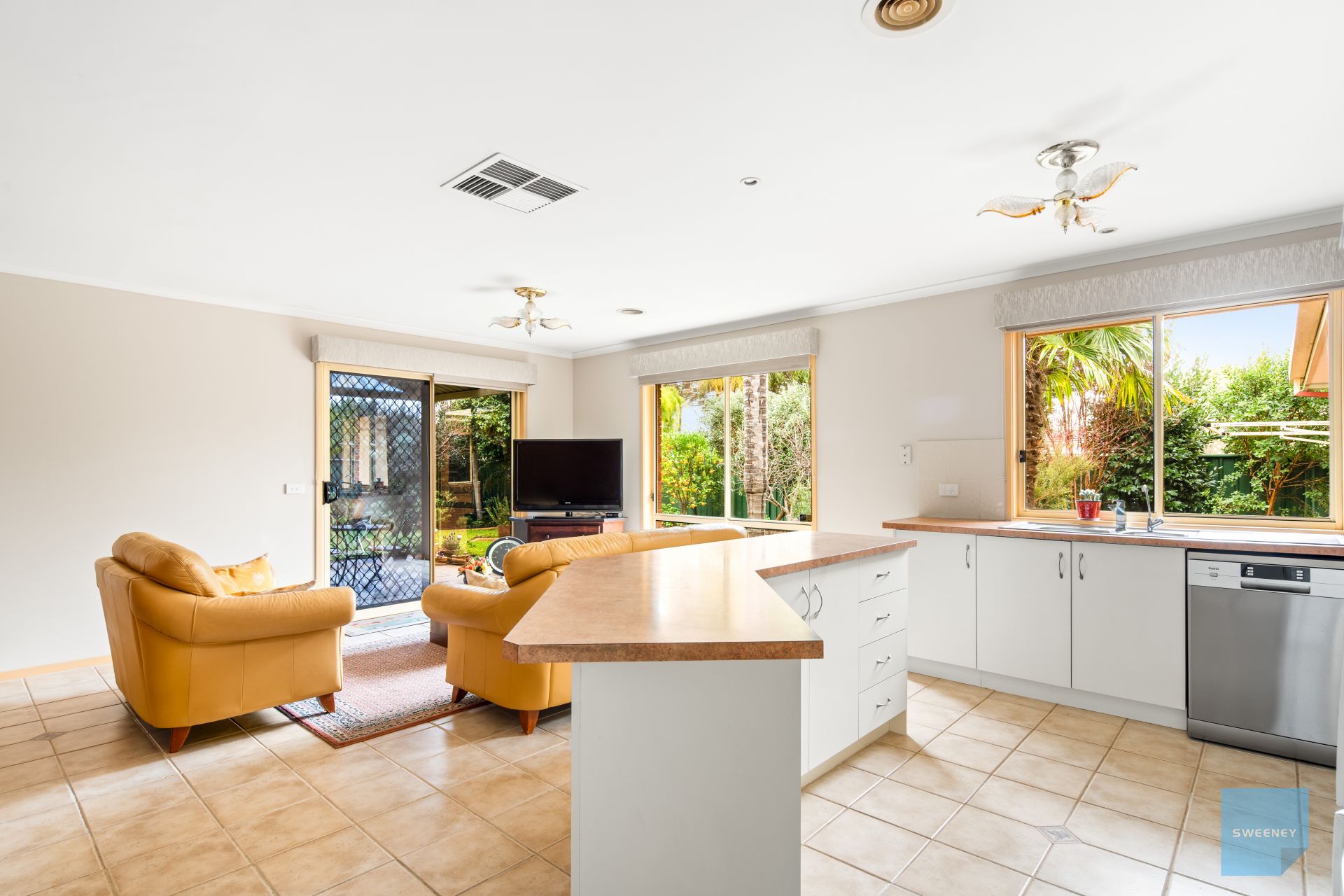 5 Rogers Close, Burnside - Thumbnail 8