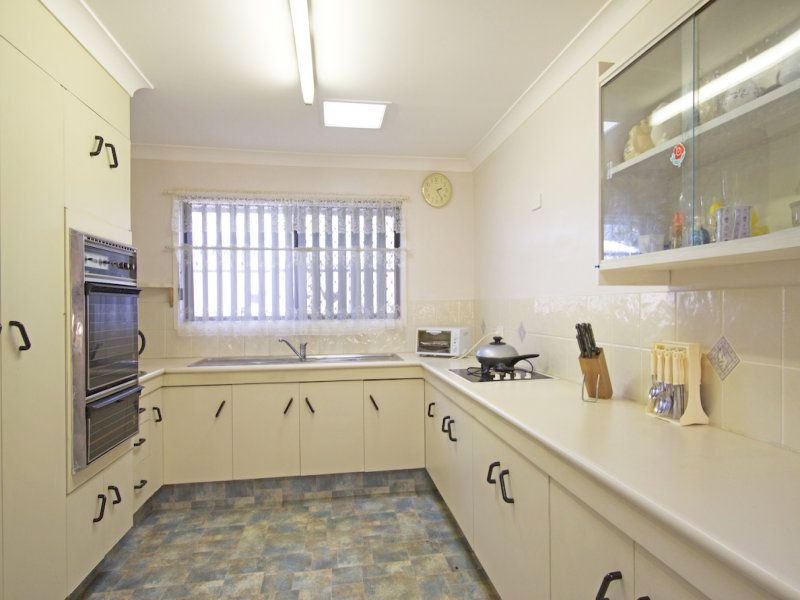 16 Korina Avenue KIRRA QLD, Kirra - Thumbnail 4