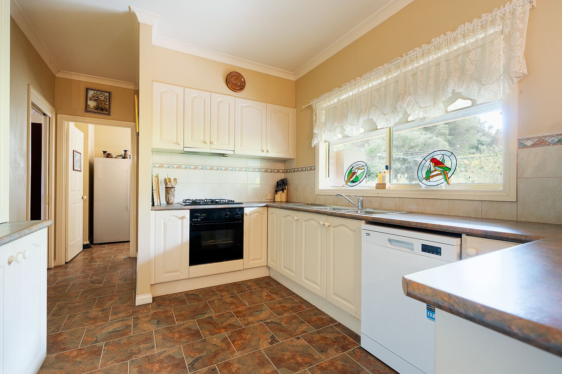 25 Moscript Street, Campbells Creek - Thumbnail 6