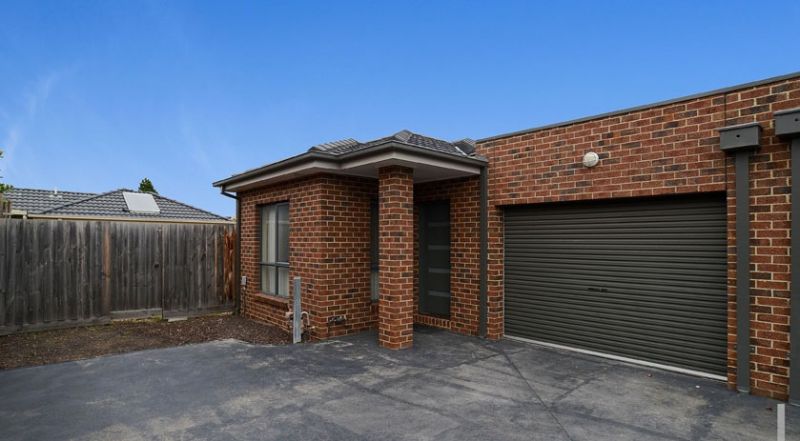 4/9 Hickford Street, Reservoir
