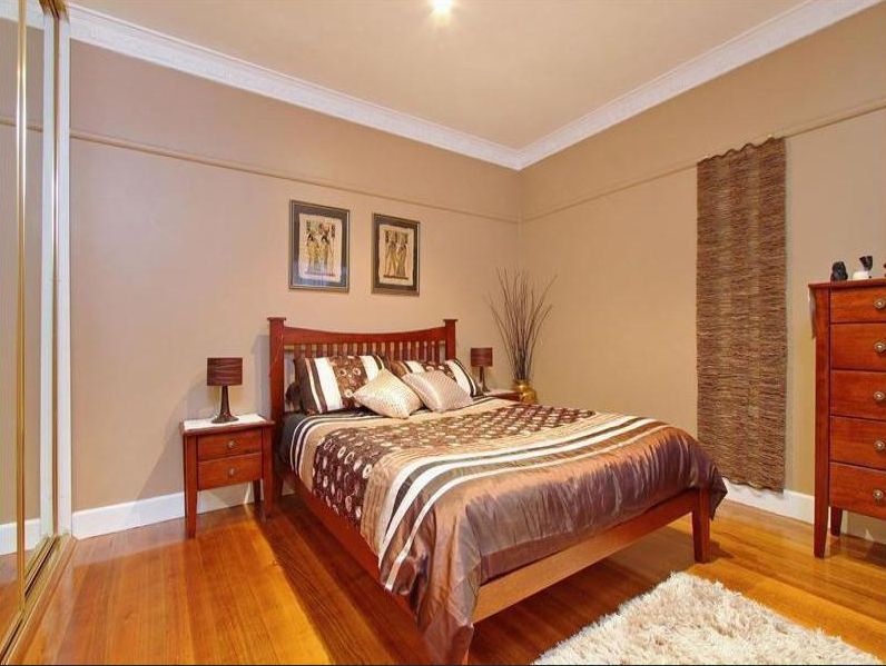 A Piece Of Royal Land With The Home To Match!