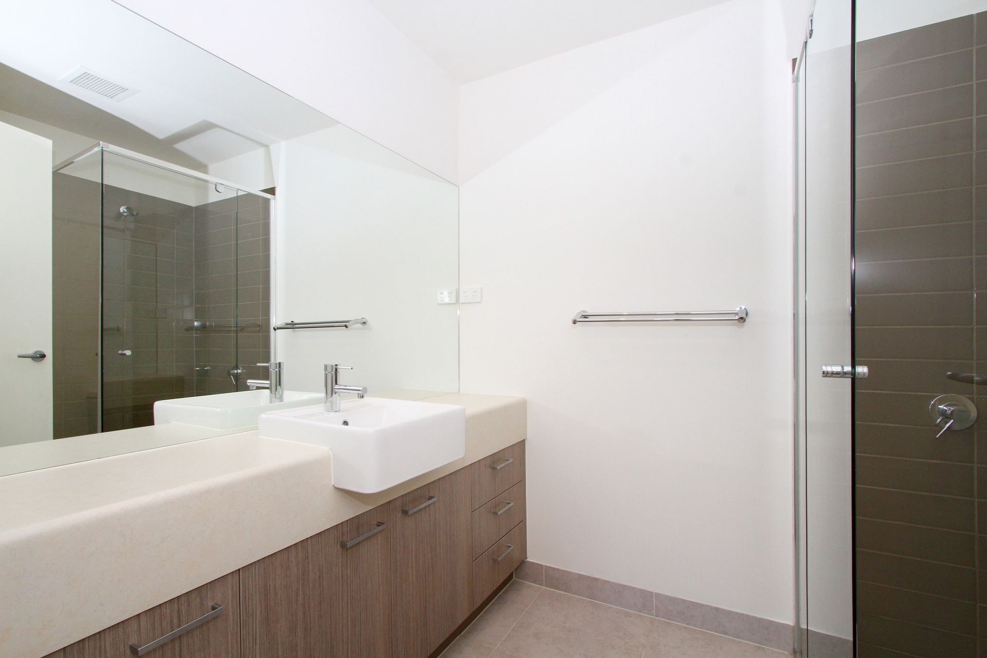 CHIC APARTMENT LIVING WITH AN AFFORDABLE PRICE TAG **UNDER APPLICATION**
