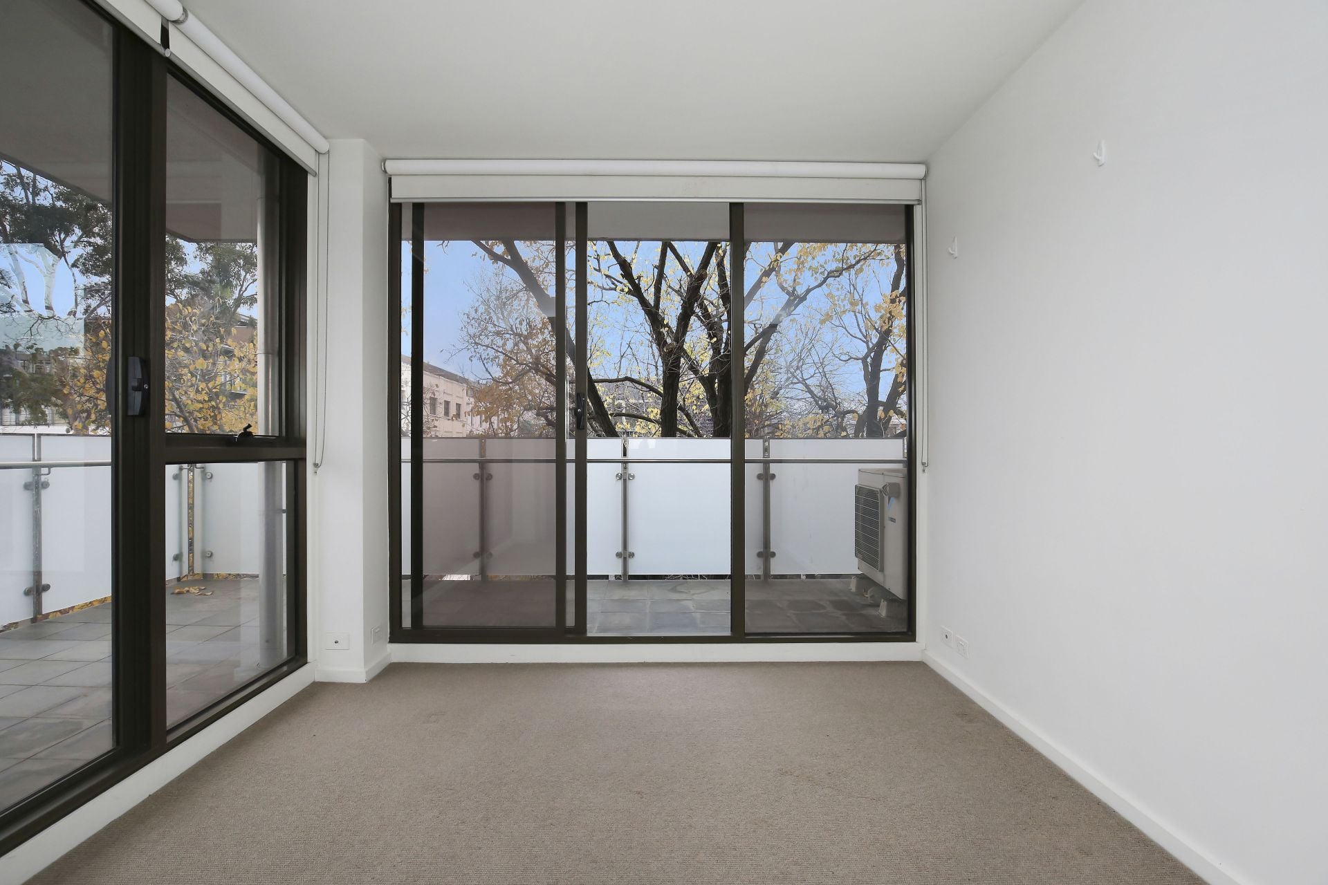 SUBURB LOCATION WITH STYLE!