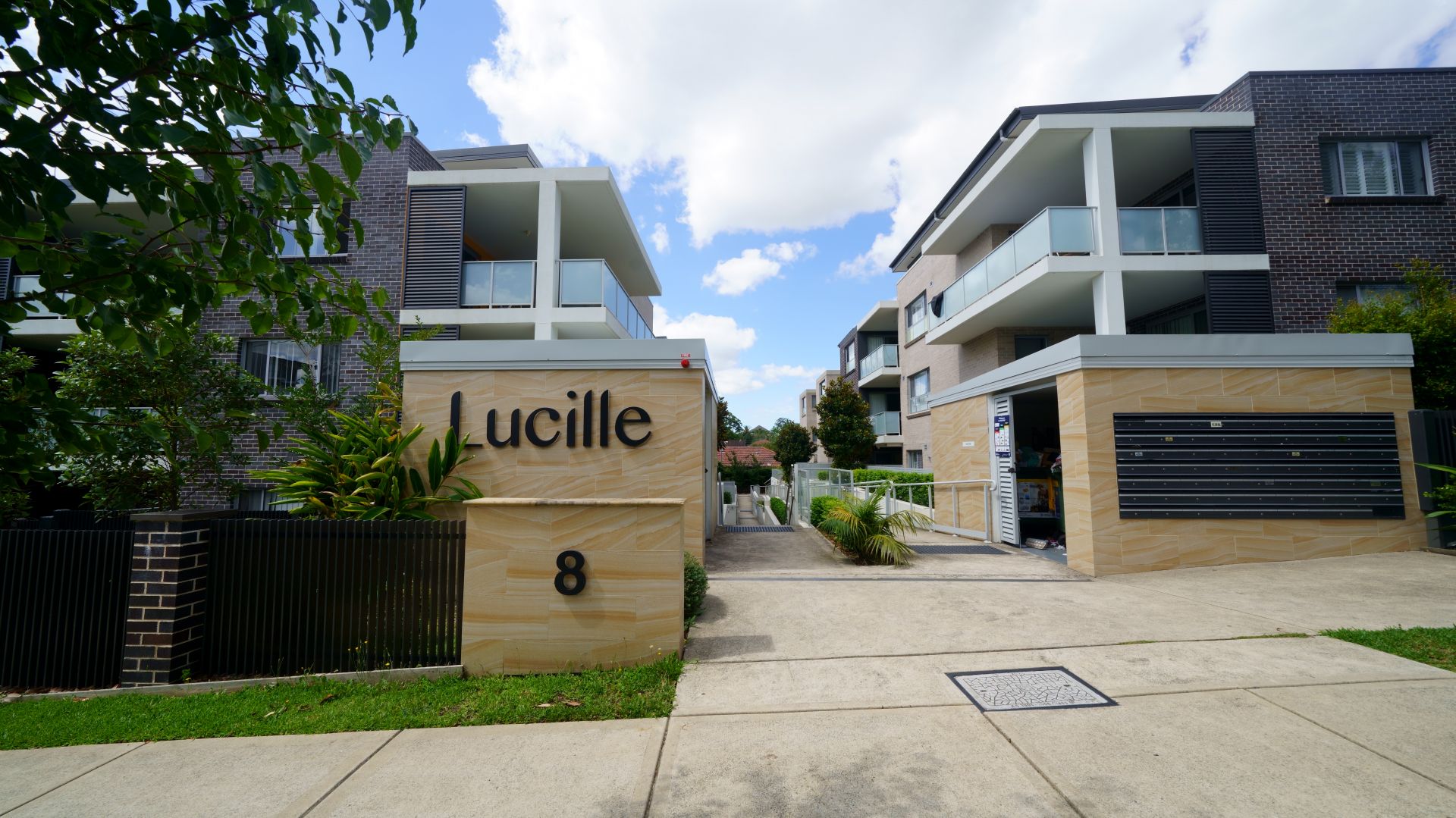 21-8-maida-road-epping-uniland-real-estate