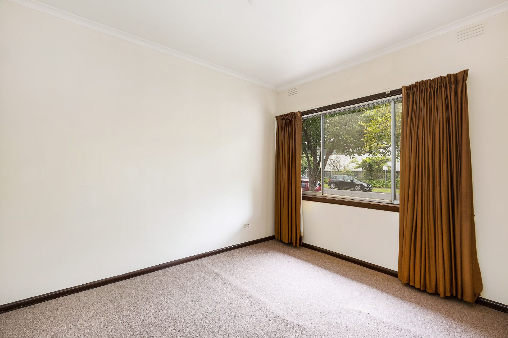 13 Walter Street, Seddon - Thumbnail 8
