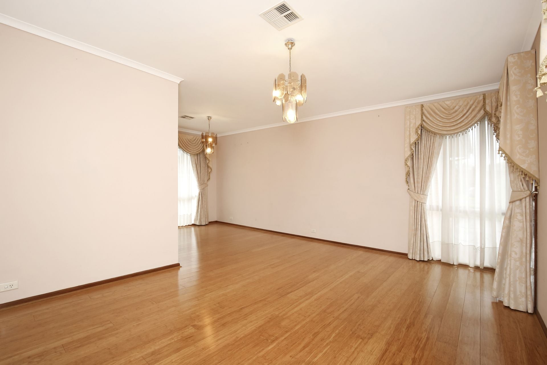 FAMILY HOME IN PRIME LOCATION