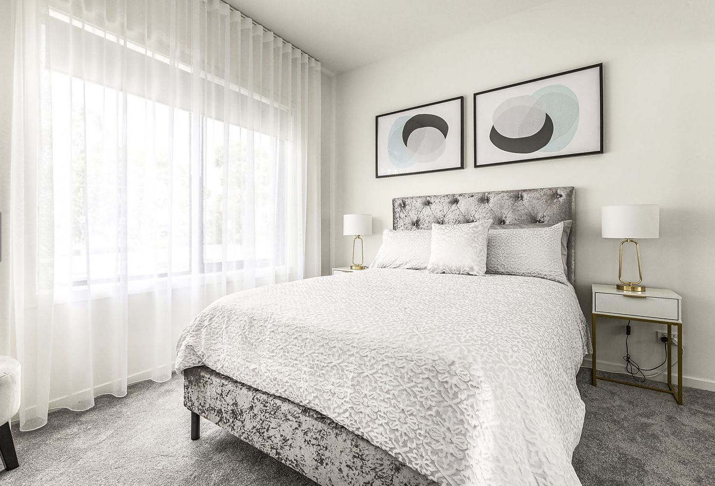 EXQUISITE INTERIORS, IMPECCABLE LOCATION