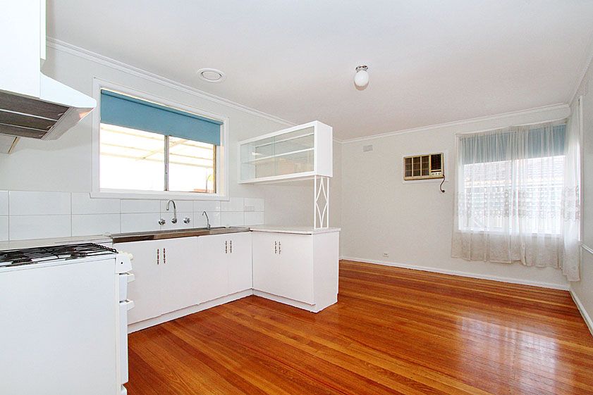 A FAMILY HOME IN A GREAT LOCATION!