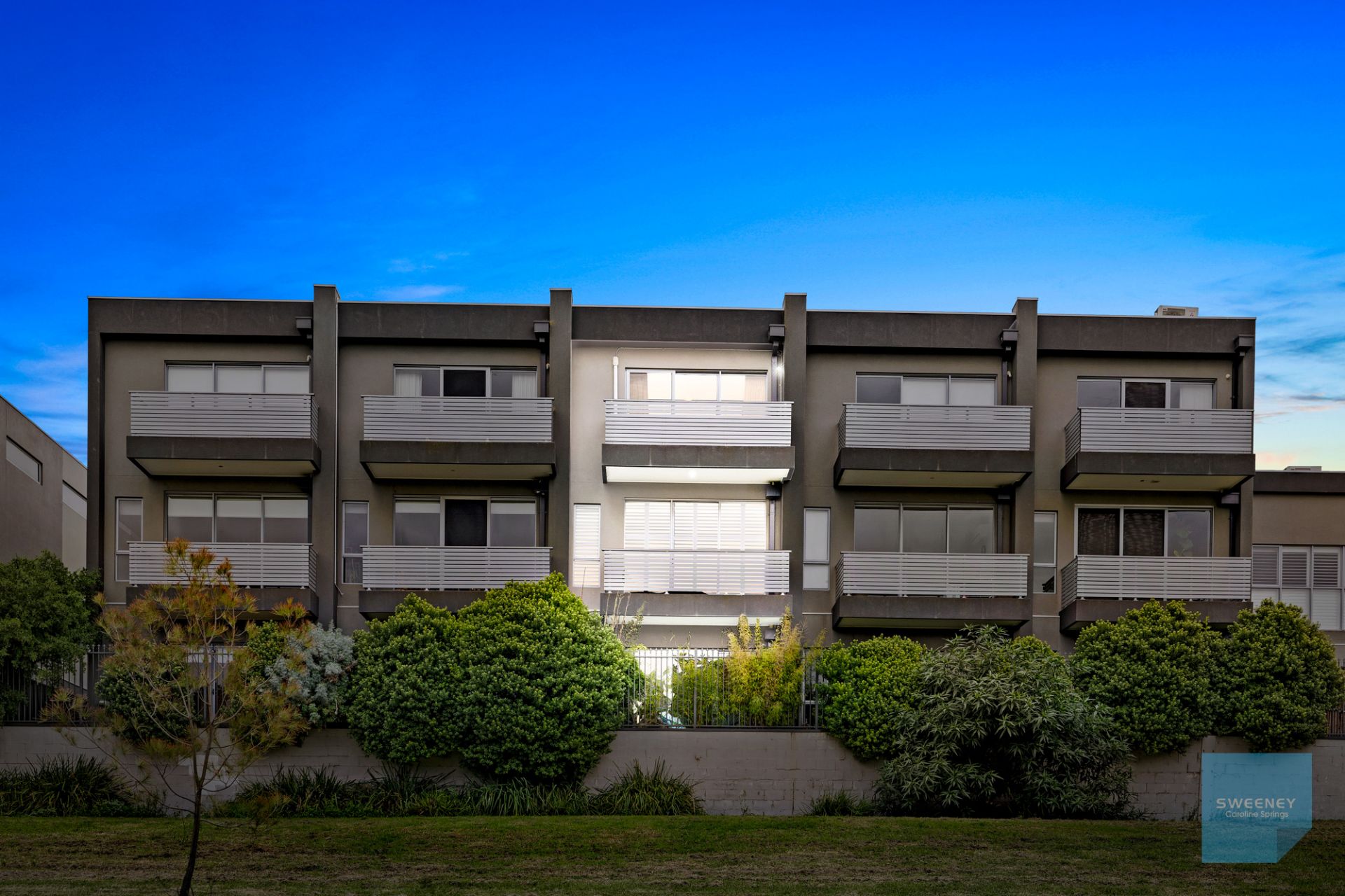 9/13 Greville Street, Caroline Springs - Thumbnail 3