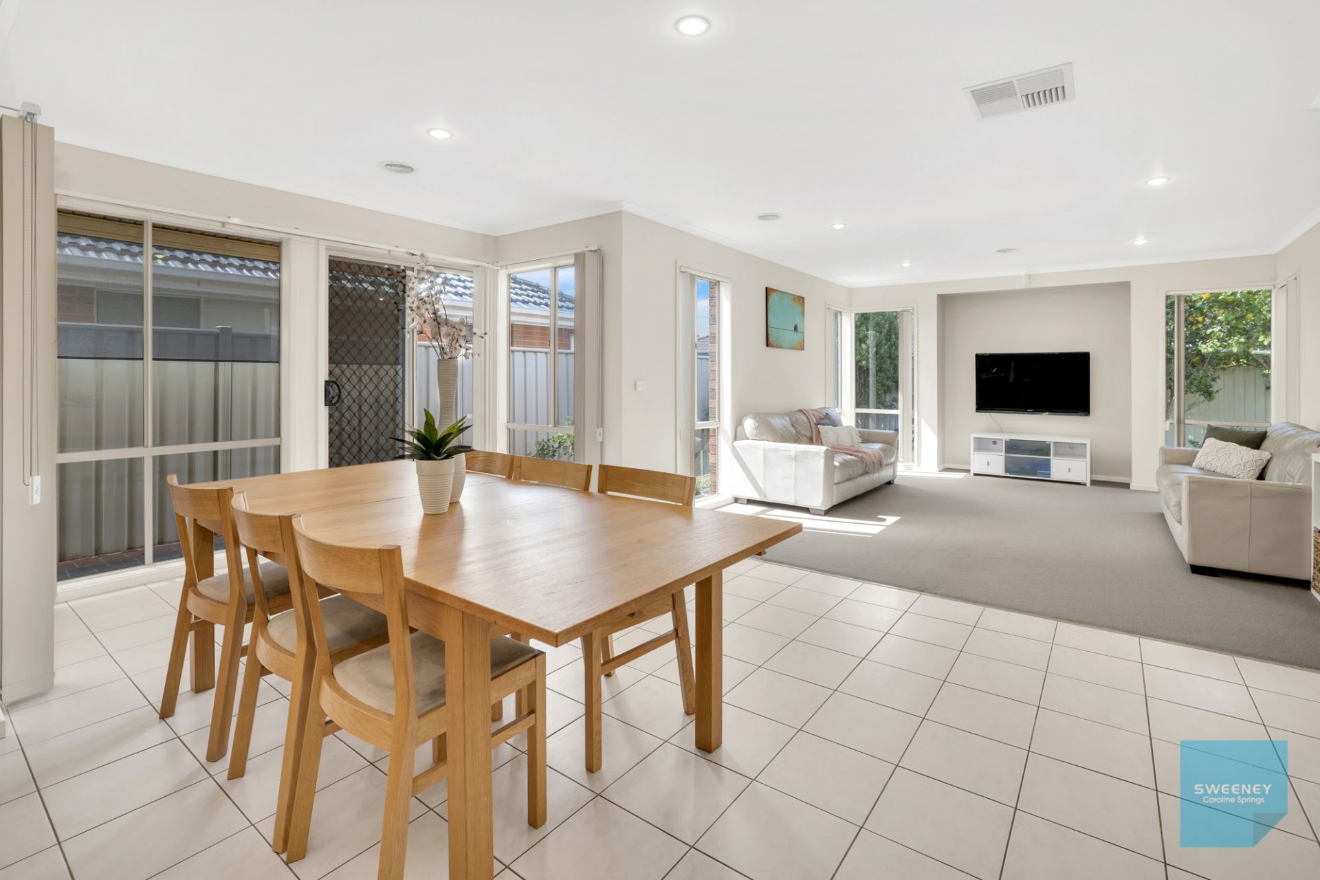 3 Caddick Gardens, Caroline Springs - Thumbnail 5