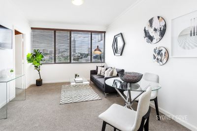 22 Sir John Young Crescent, WOOLLOOMOOLOO NSW 2011, Woolloomooloo - Thumbnail 2