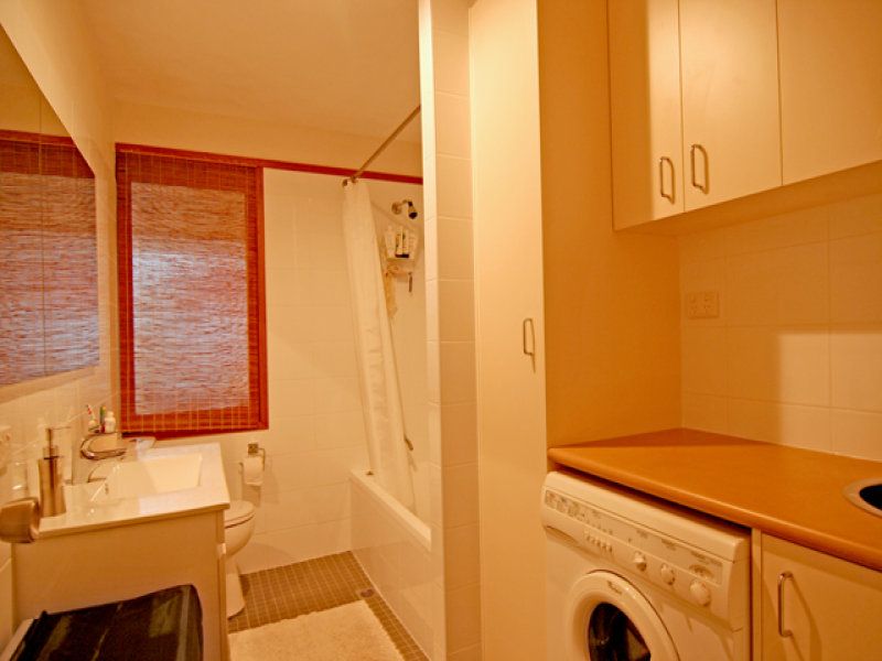71 Wybalena Grove, Cook - Thumbnail 6