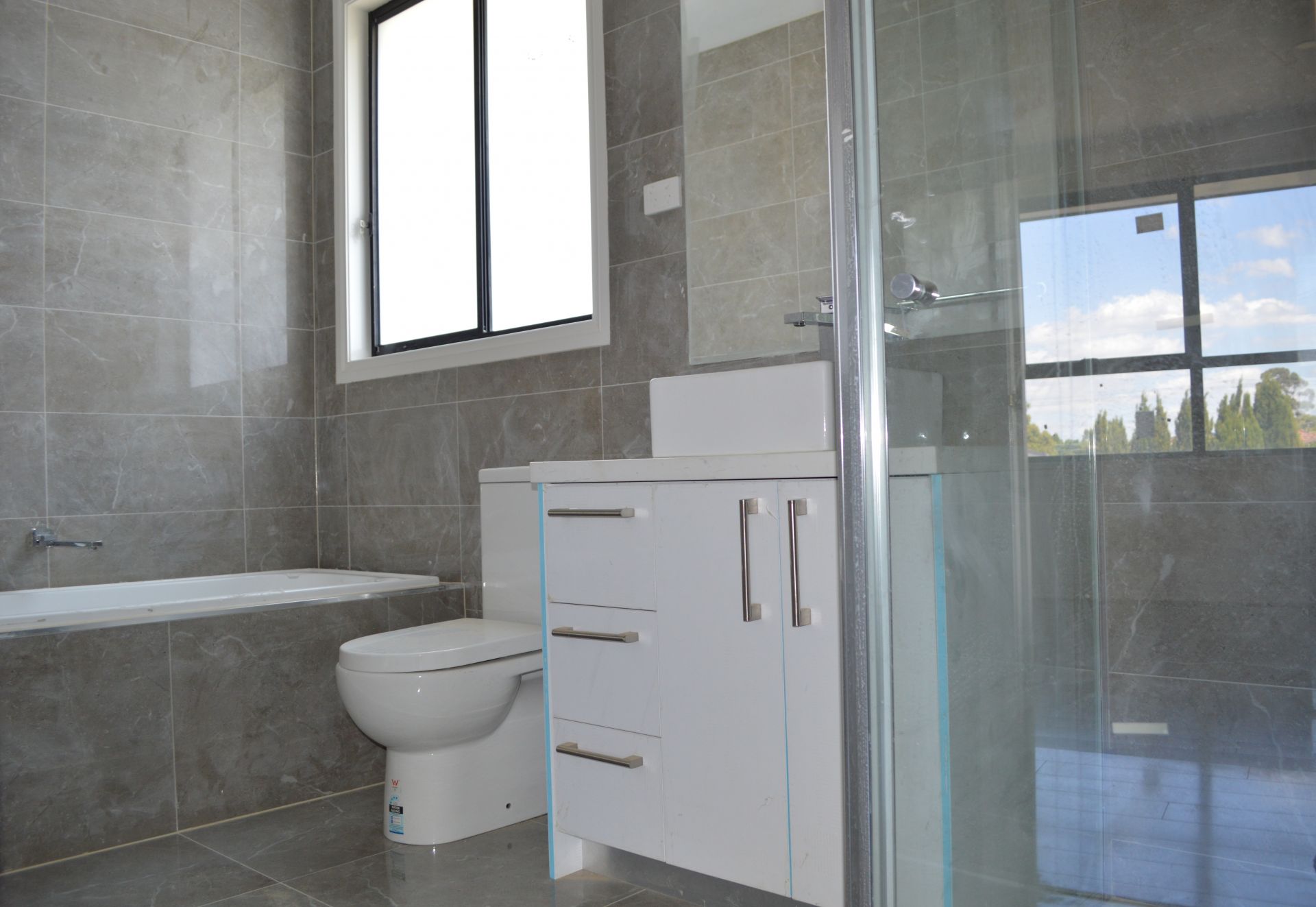 PERFECTLY POSITIONED BRAND NEW HOME!  *Insp Thurs 2nd Feb @ 5:00pm*