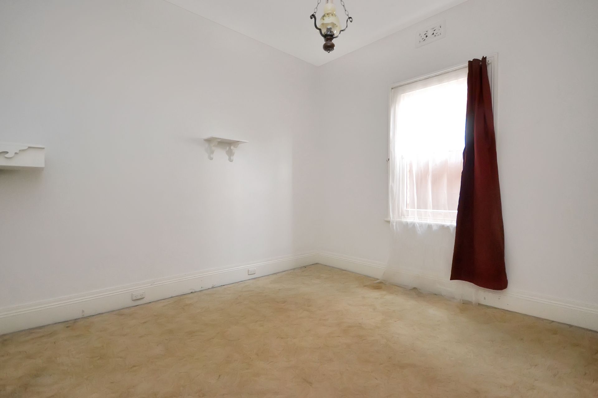 CHARMING TWO BEDROOM DELIGHT