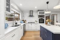 27 Parwan Crescent, Mornington VIC
