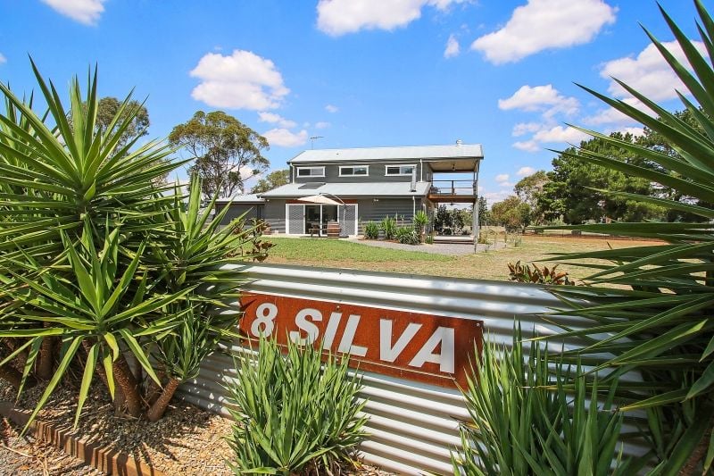 8 Silva Drive BENALLA, Benalla - Thumbnail 3