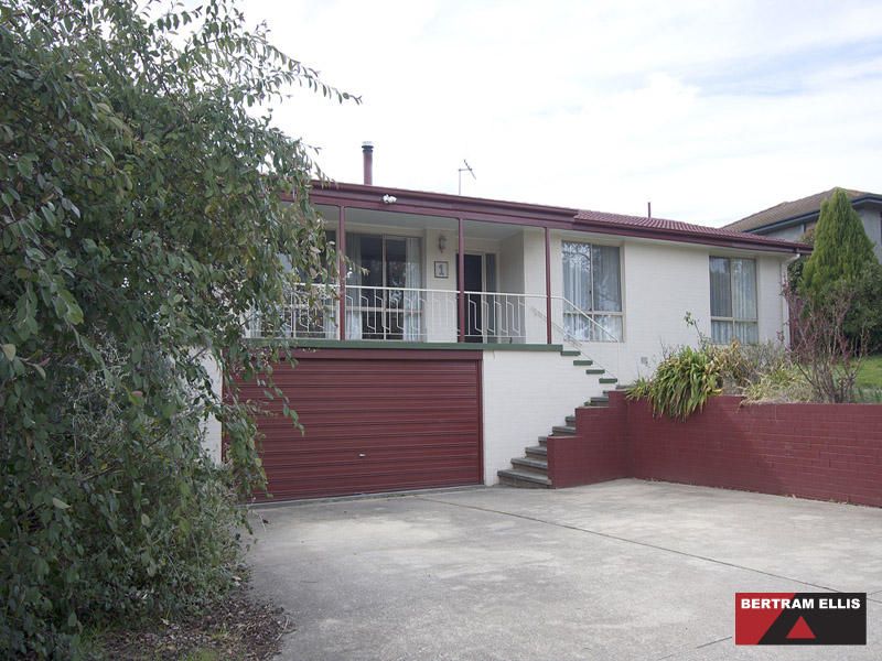 1 Yate Gardens, Rivett - Thumbnail 2