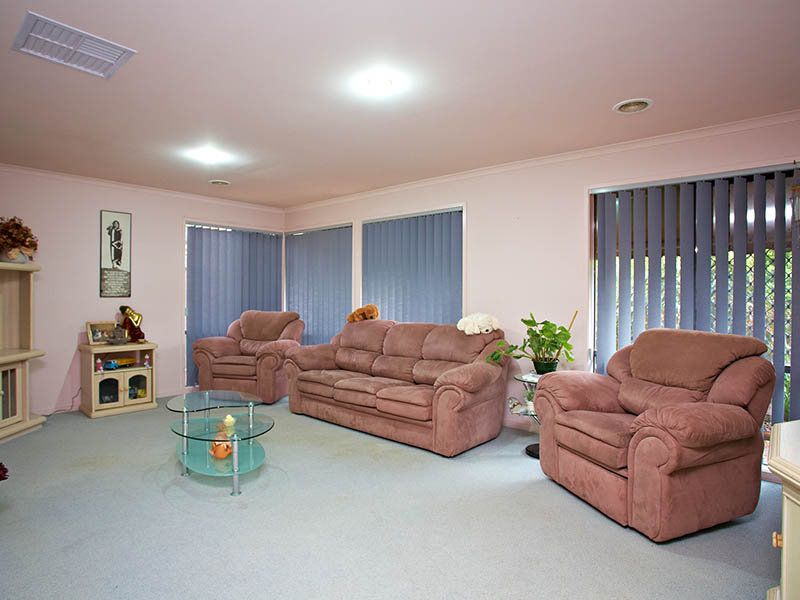 15 Saxby Court, Burnside - Thumbnail 4