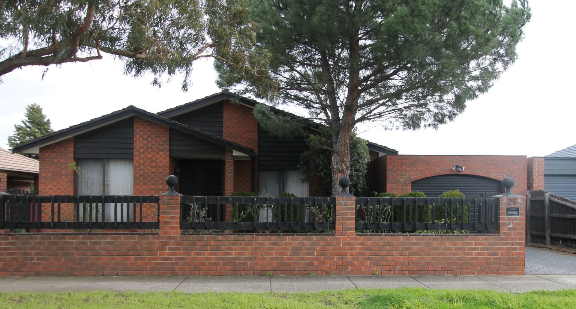 FAMILY HOME IN A PERFECT LOCATION !!!