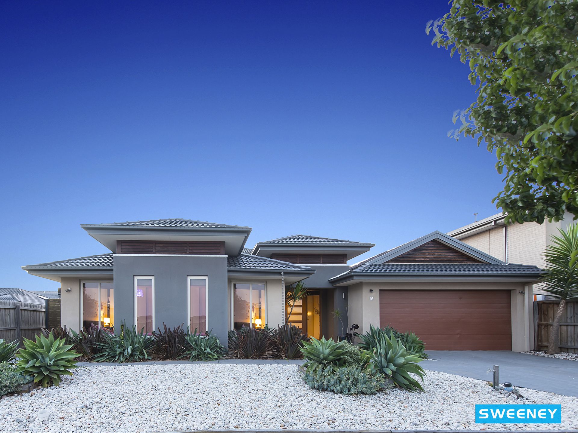 16 Woolwich Way, Taylors Hill - Thumbnail 2