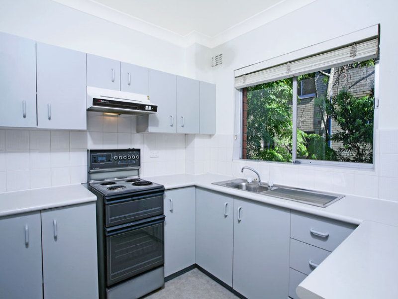2/13 Harriette Street NEUTRAL BAY NSW, Bay - Thumbnail 4
