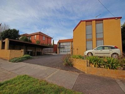 1/44D Gunn Street, DEVONPORT, Devonport - Thumbnail 2