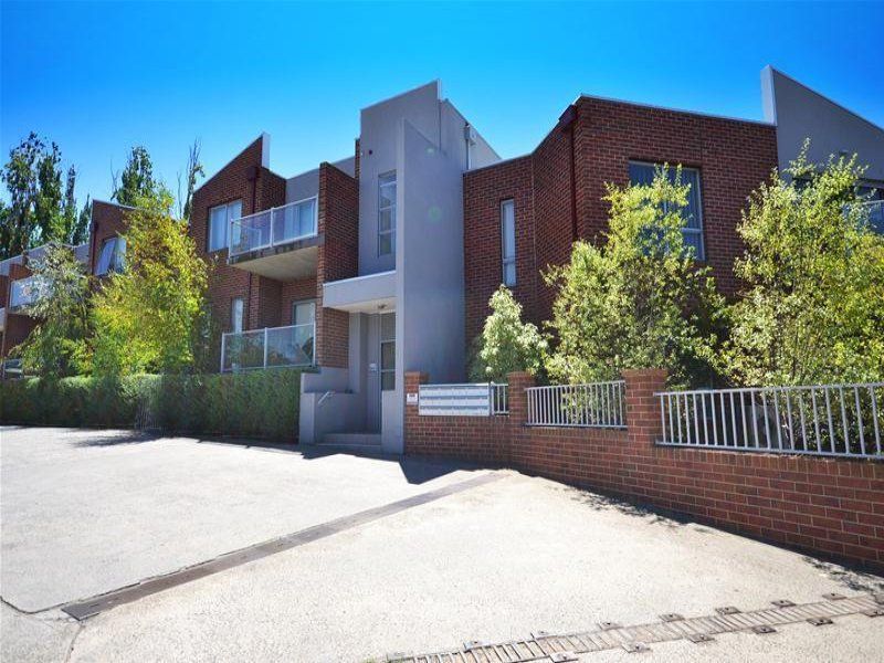LOOKING FOR MODERN SOPHISTICATION? YOUR SEARCH IS OVER!!