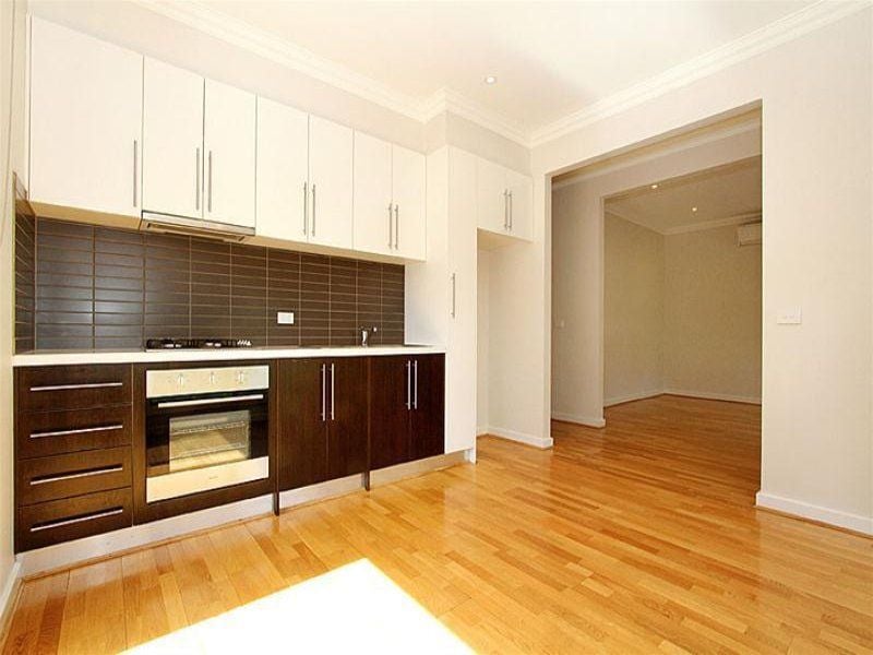 1/5 Wright Street, Reservoir