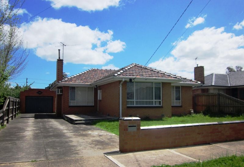 17 Lloyd Avenue, Epping