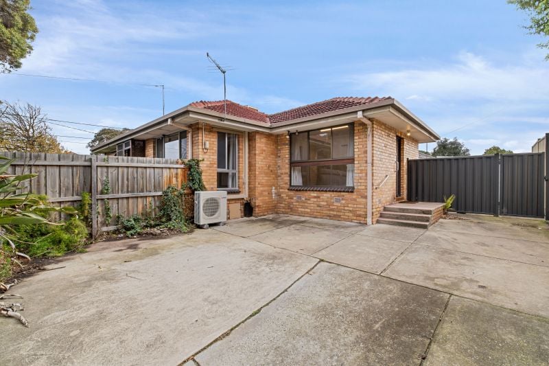 54 Strathmerton Street, Reservoir
