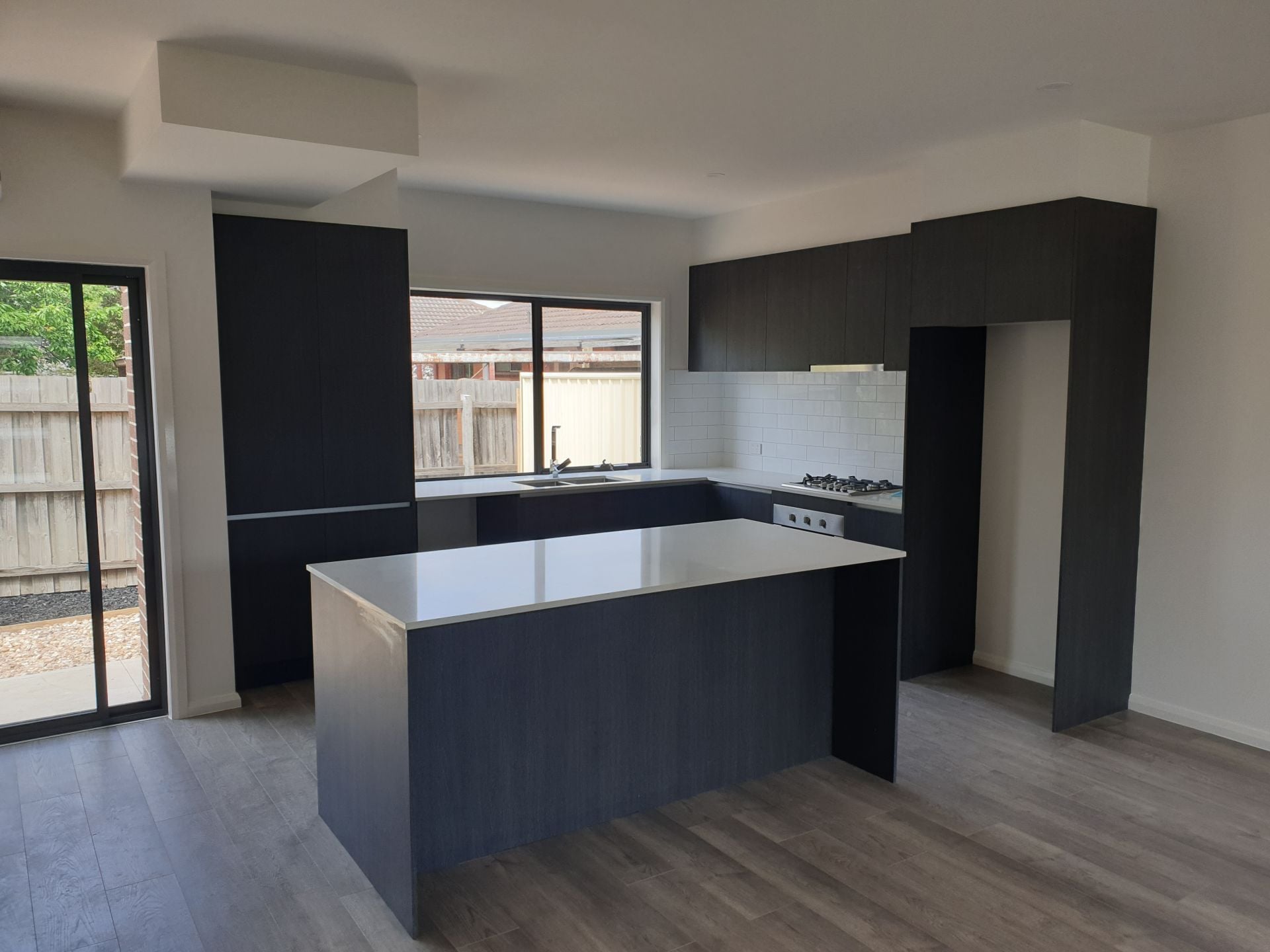 NEWLEY BUILT TOWNHOUSE