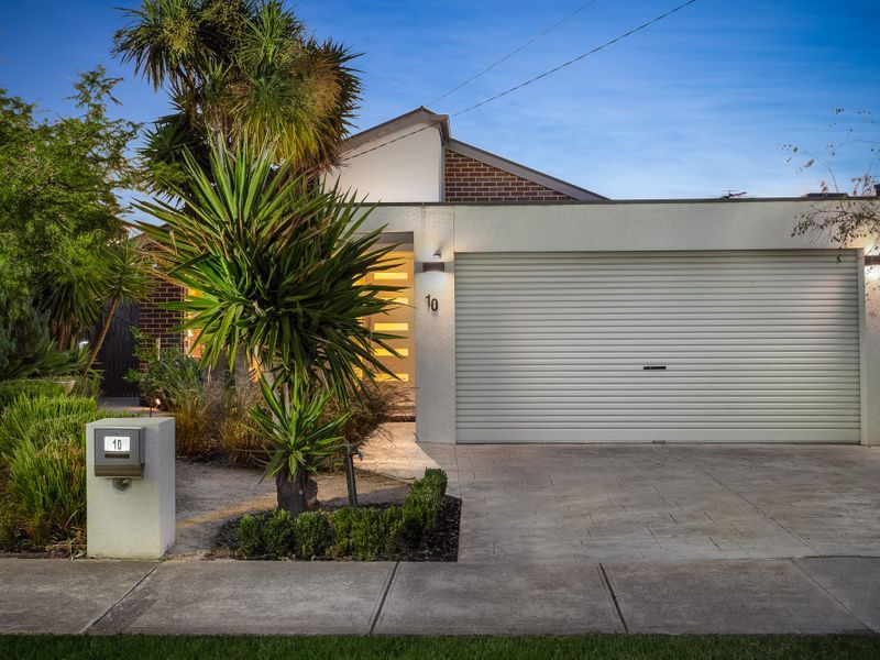 10 Rowson Court, Altona Meadows - Thumbnail 2
