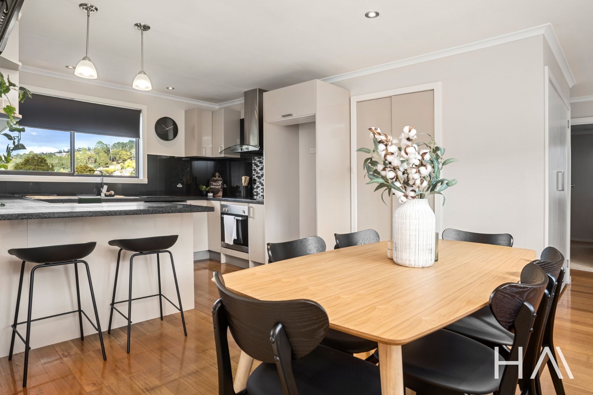 24 Guilford Road Riverside, Riverside - Thumbnail 6