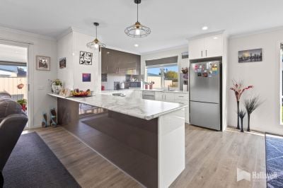 3
 
 
 
  
 
 
 2
 
 
 
  
 
 
 6
 
 
 
 
 
 
 
 130a Main Street, Sheffield TAS 7306, Sheffield - Thumbnail 7