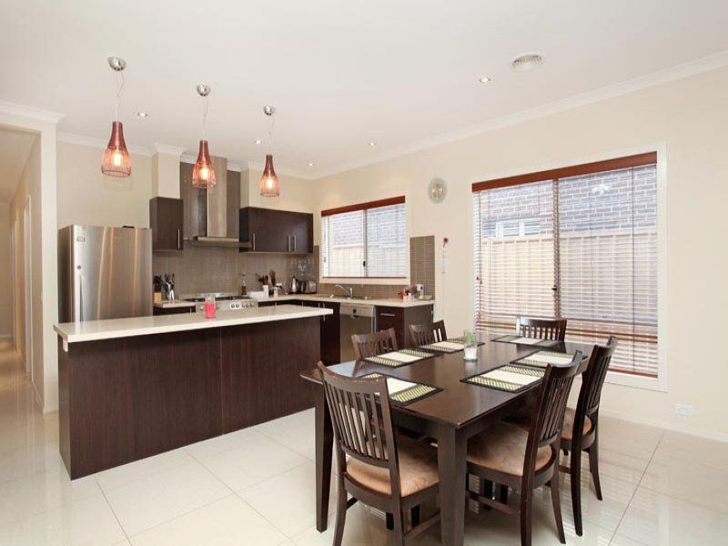 12 Warner Way, Caroline Springs - Thumbnail 4