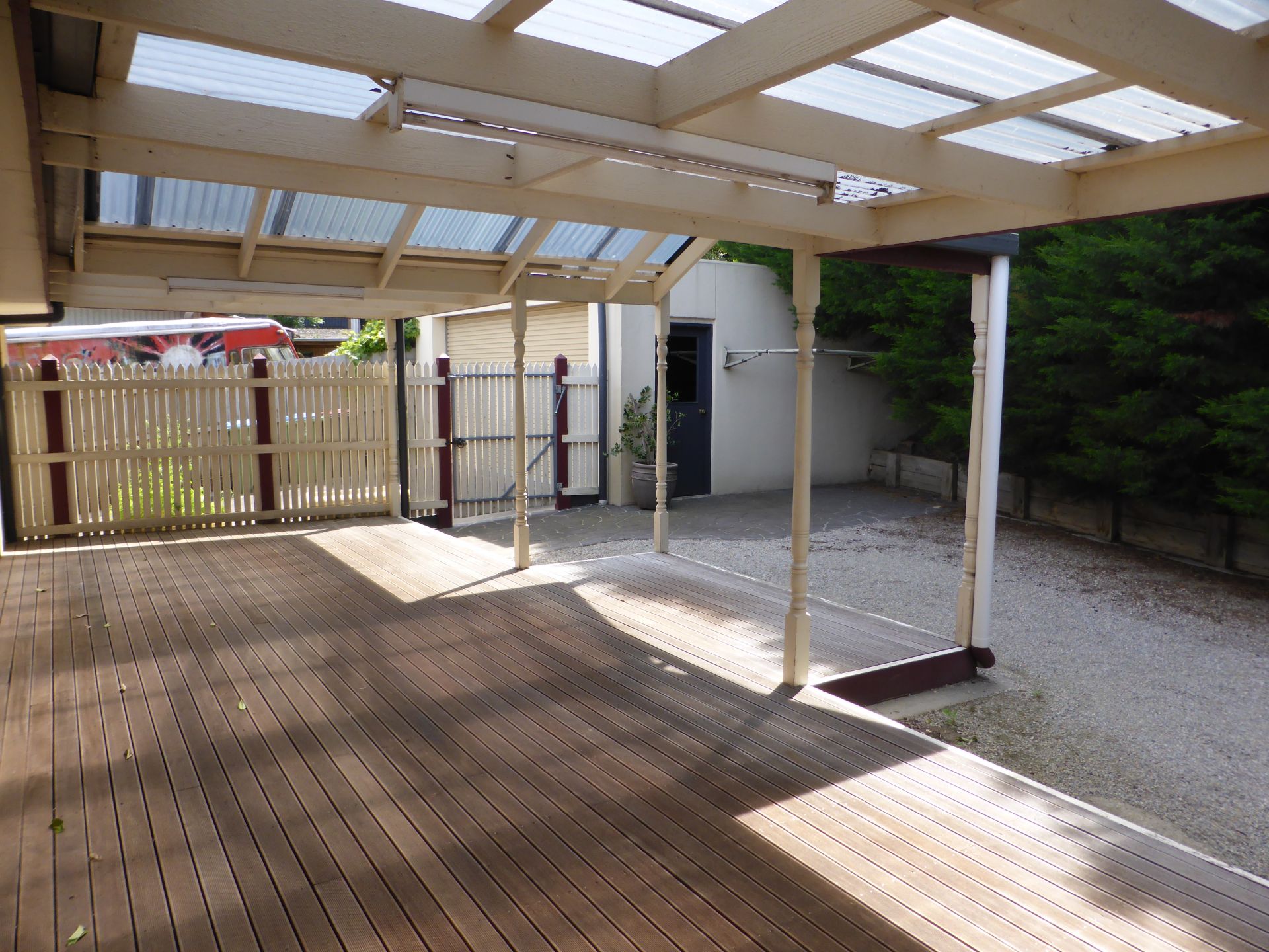 Beautifully Presented Family Home!