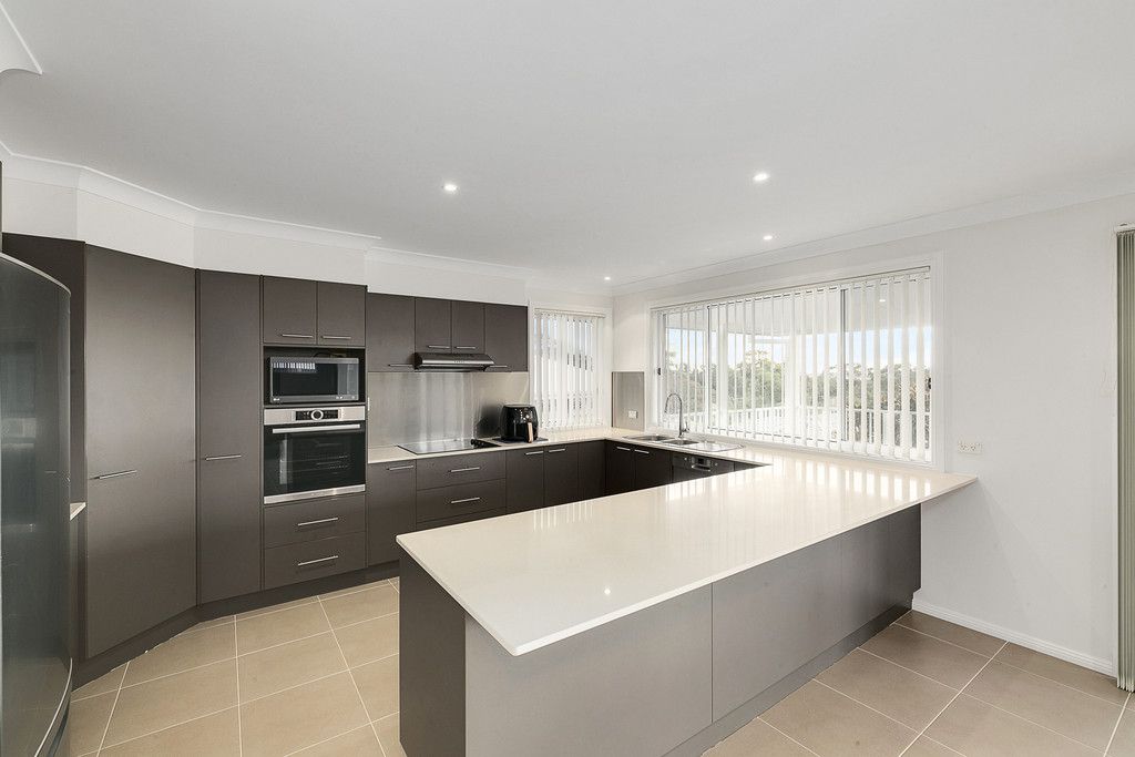 42 Sinclair Drive, BONNY HILLS NSW 2445