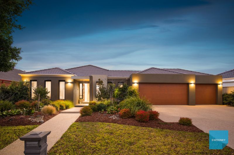 12 Osterley Close, Caroline Springs - Thumbnail 2