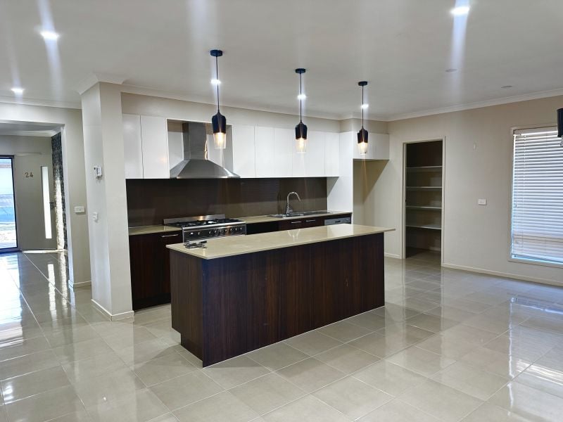 24 Watergum Avenue, Craigieburn