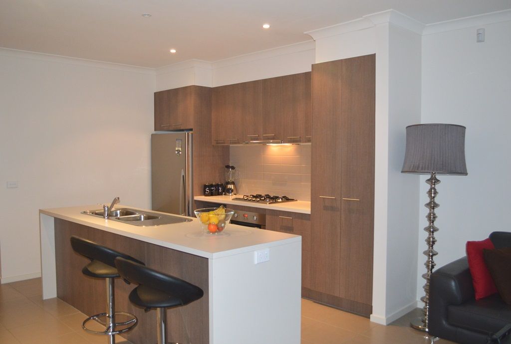 TOWNHOUSE TEMPTATION