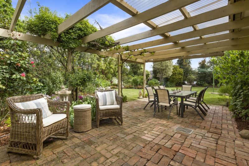 15 Gyton Avenue, Glen Waverley - Thumbnail 8