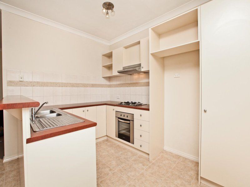 9 Dickerson Way, Caroline Springs - Thumbnail 3