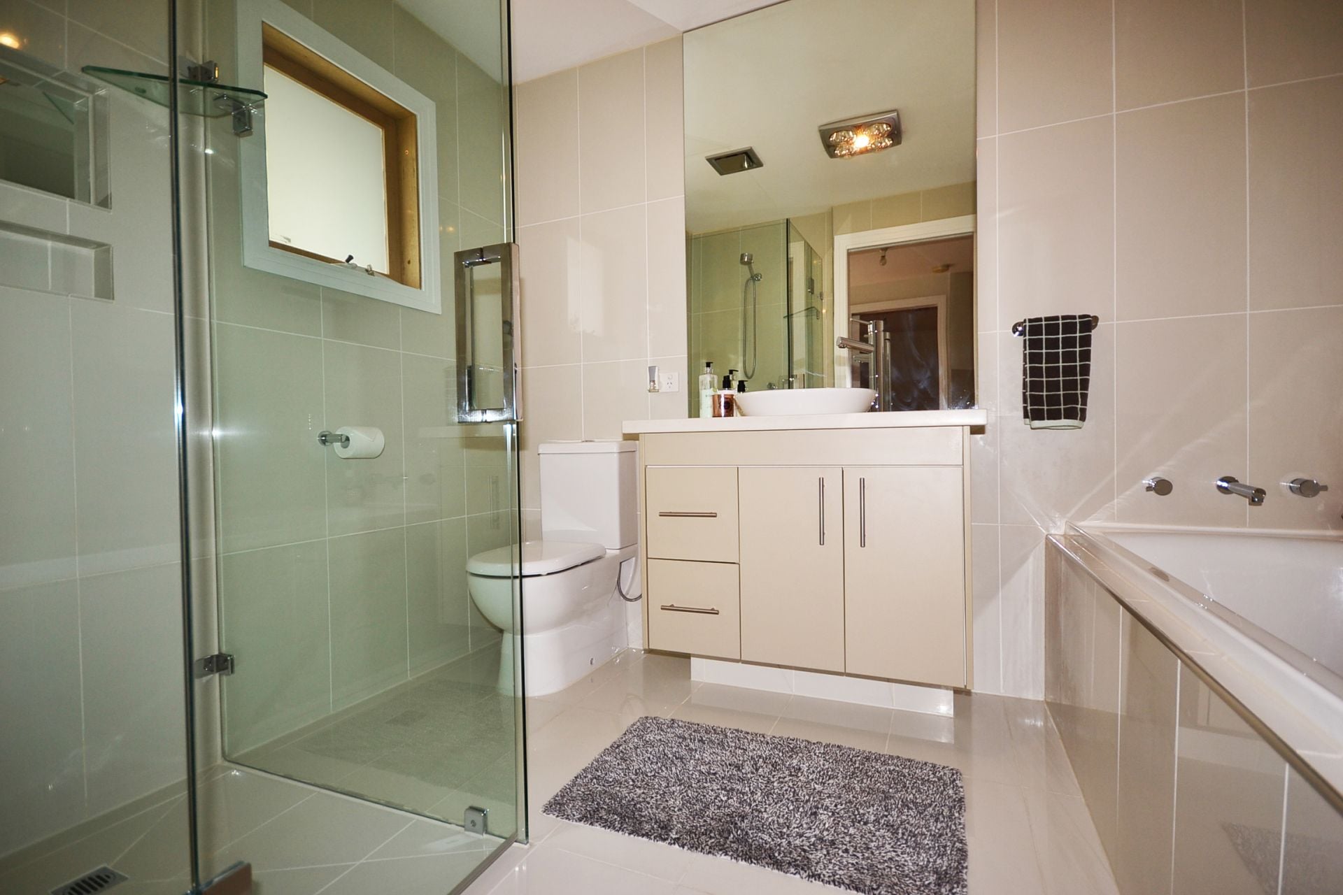SUPERB MODERN STYLE