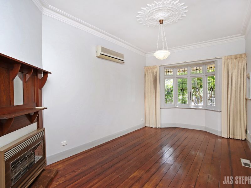 77 Chirnside Street KINGSVILLE VIC, Kingsville - Thumbnail 3