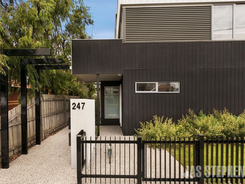 4/247 Williamstown Road Yarraville VIC, Yarraville - Thumbnail 2
