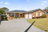 8 Lomandra Court CORINDI BEACH NSW