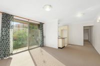11/28 Henley Road, Homebush West